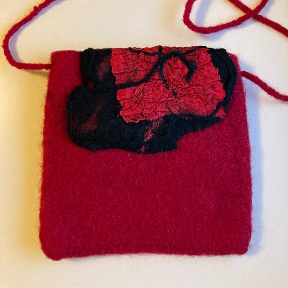 Artisan floral wool purse - Picture 1 of 13